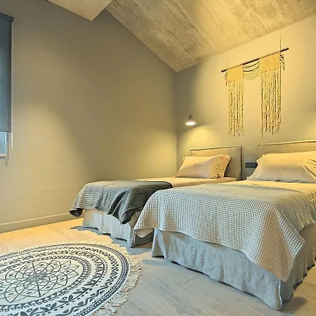 Beautiful Villa In Zminj With Swimming Pool *