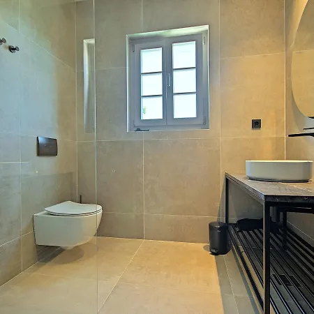 Beautiful Villa In Zminj With Swimming Pool Vila Žminj