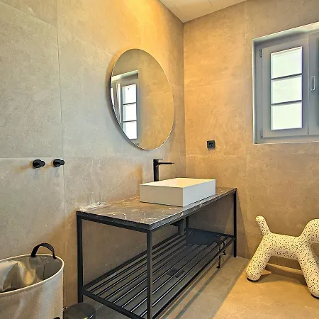 Beautiful Villa In Zminj With Swimming Pool Žminj