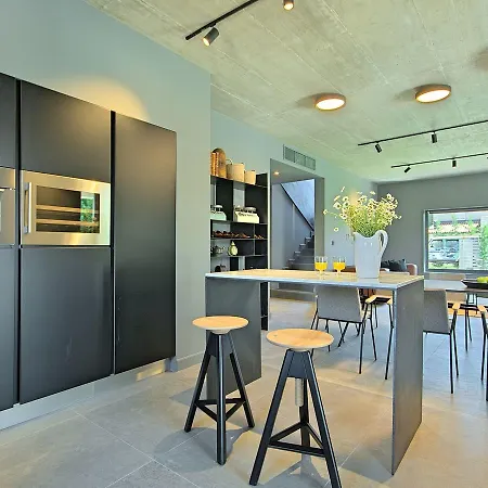 Beautiful Villa In Zminj With Swimming Pool Žminj
