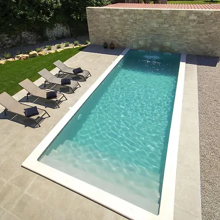 Beautiful Villa In Zminj With Swimming Pool Vila